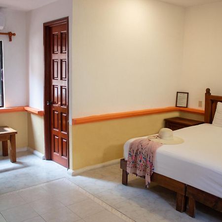 Hotel Vista Caribe 5Ta Av A 5 Pasos De La Playa Playa del Carmen Kültér fotó