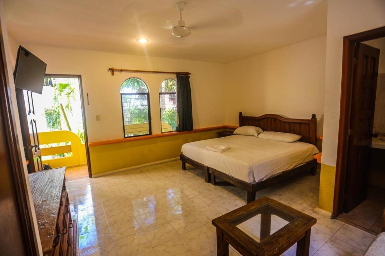 Hotel Vista Caribe 5Ta Av A 5 Pasos De La Playa Playa del Carmen Kültér fotó