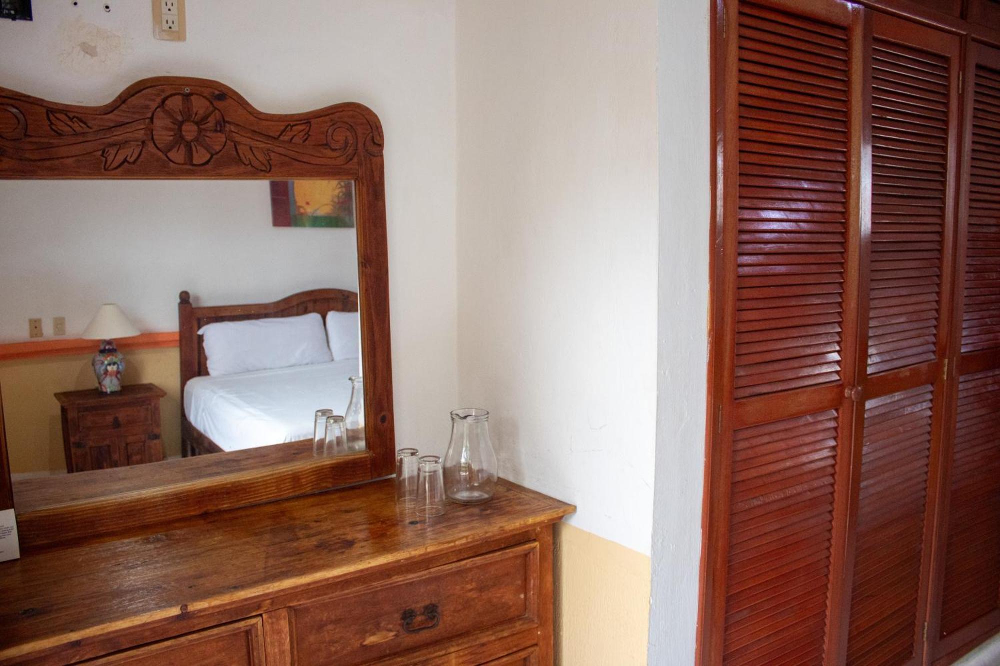 Hotel Vista Caribe 5Ta Av A 5 Pasos De La Playa Playa del Carmen Kültér fotó