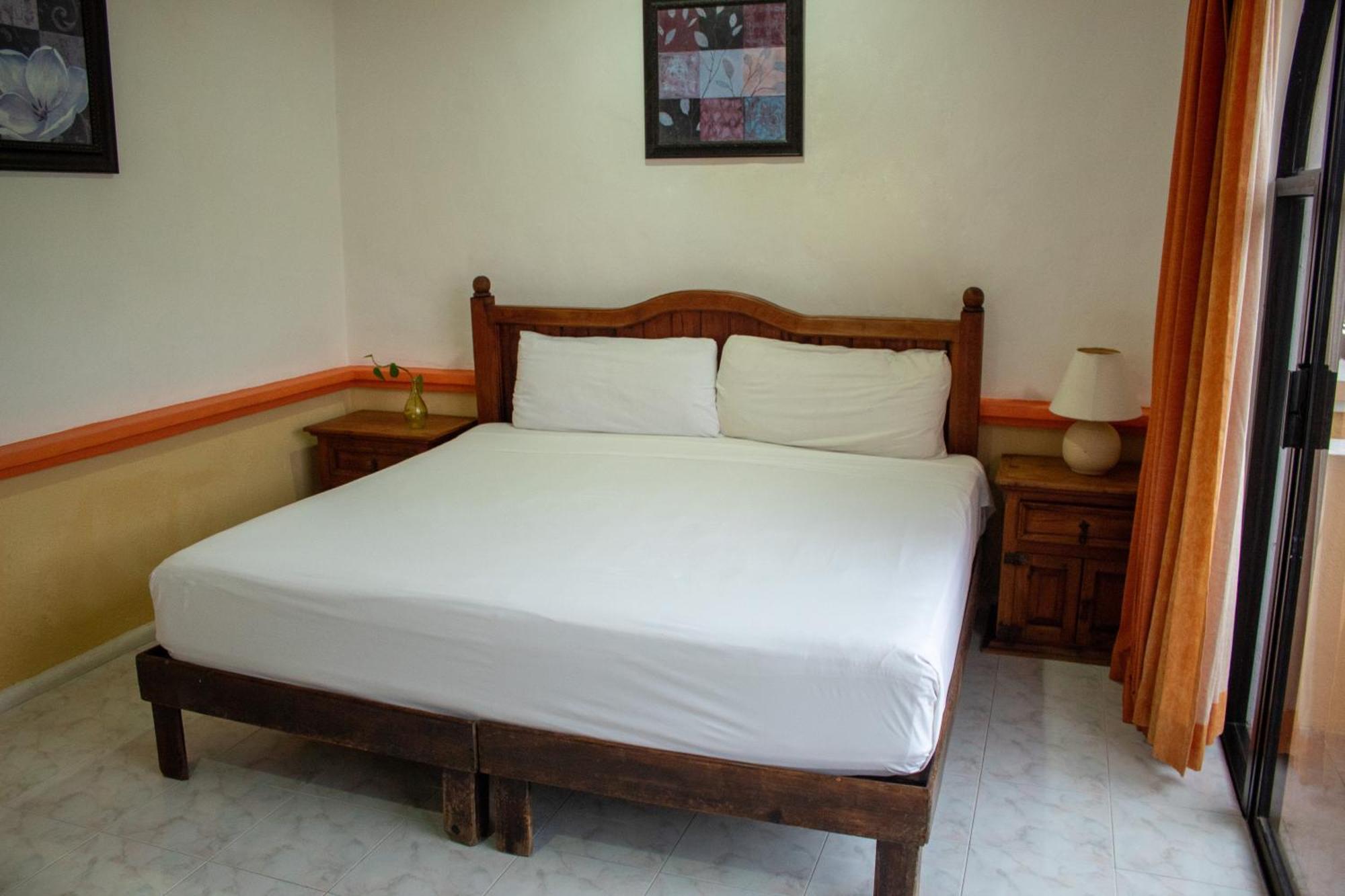 Hotel Vista Caribe 5Ta Av A 5 Pasos De La Playa Playa del Carmen Kültér fotó