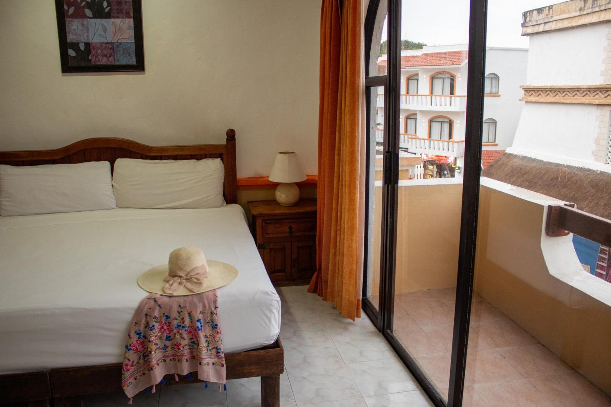 Hotel Vista Caribe 5Ta Av A 5 Pasos De La Playa Playa del Carmen Kültér fotó