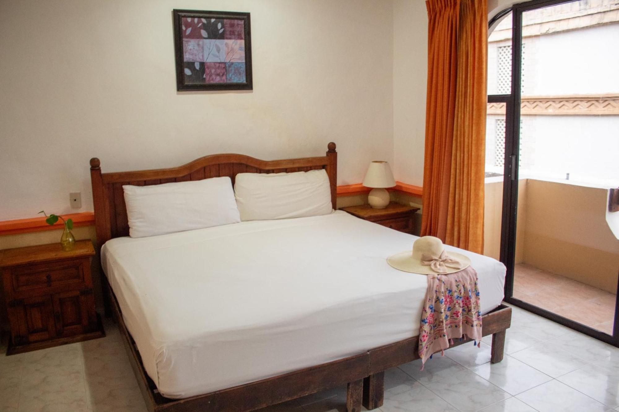 Hotel Vista Caribe 5Ta Av A 5 Pasos De La Playa Playa del Carmen Kültér fotó