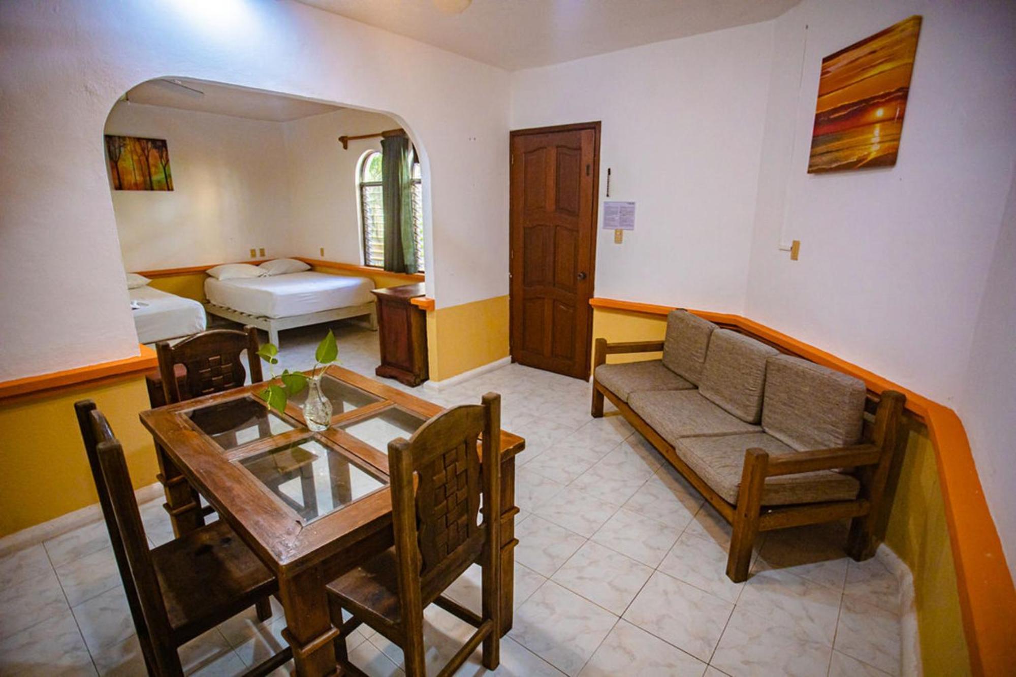 Hotel Vista Caribe 5Ta Av A 5 Pasos De La Playa Playa del Carmen Kültér fotó