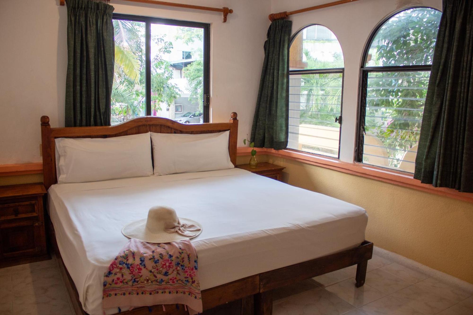 Hotel Vista Caribe 5Ta Av A 5 Pasos De La Playa Playa del Carmen Kültér fotó