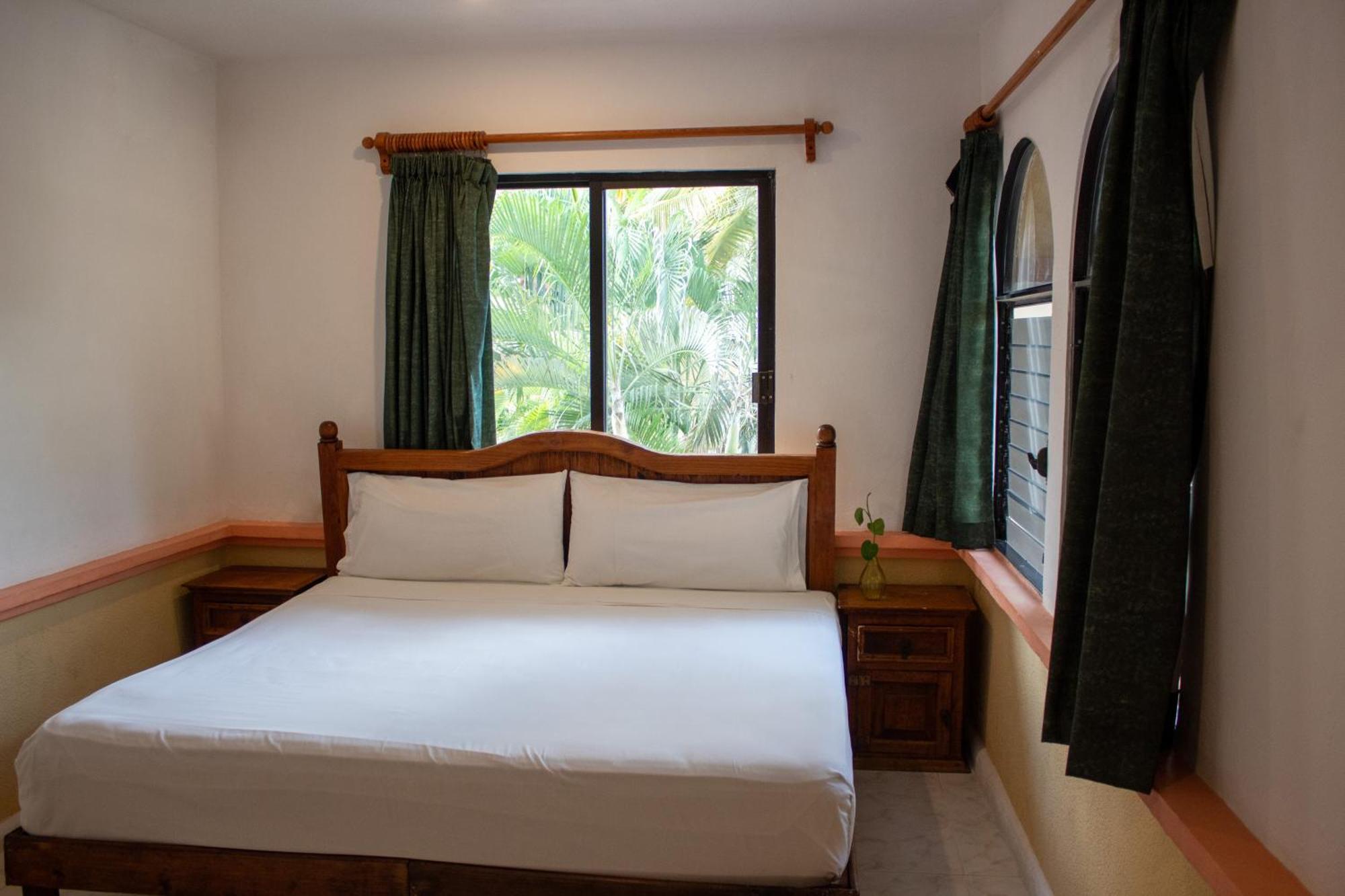 Hotel Vista Caribe 5Ta Av A 5 Pasos De La Playa Playa del Carmen Kültér fotó