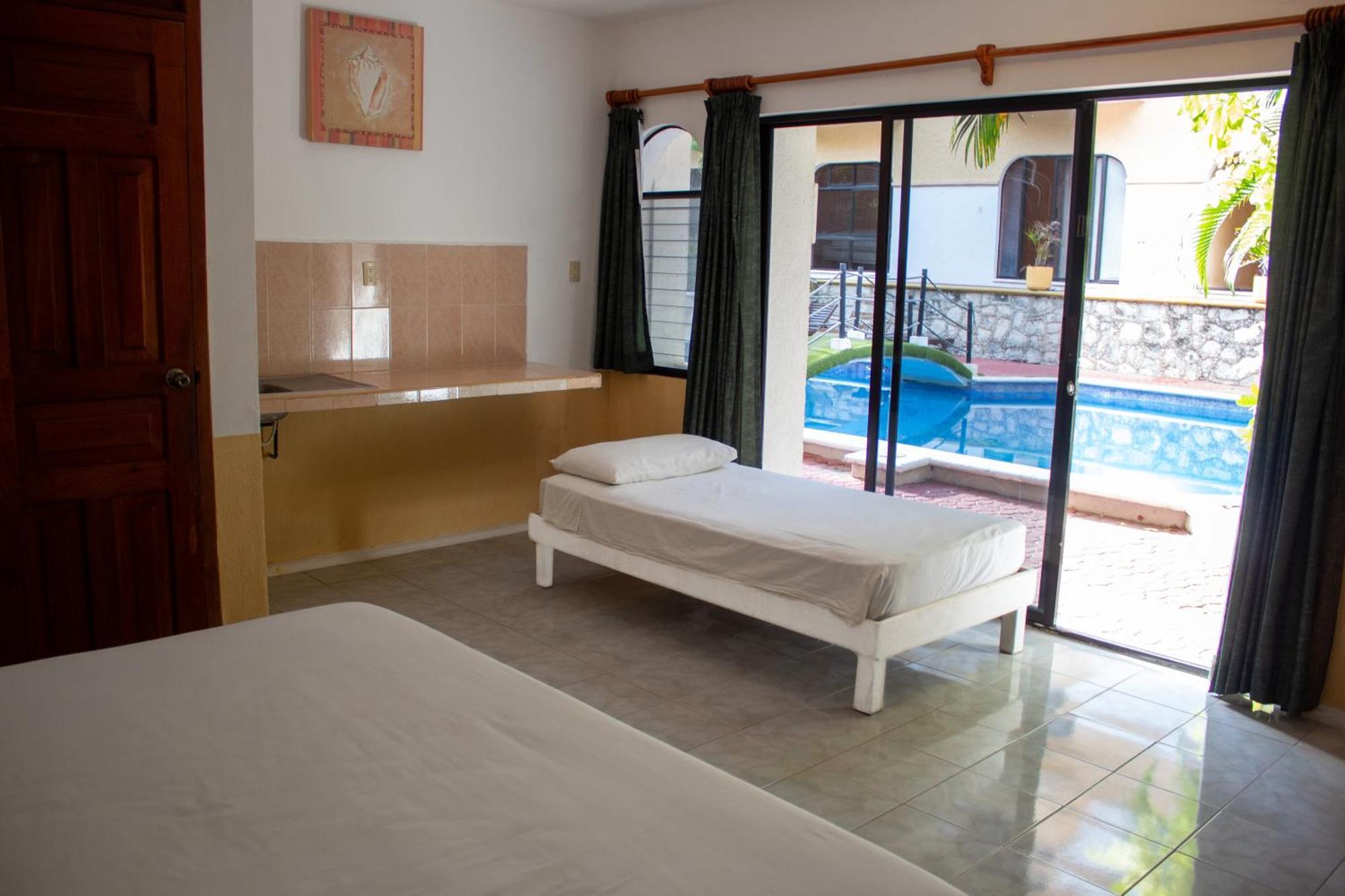 Hotel Vista Caribe 5Ta Av A 5 Pasos De La Playa Playa del Carmen Kültér fotó