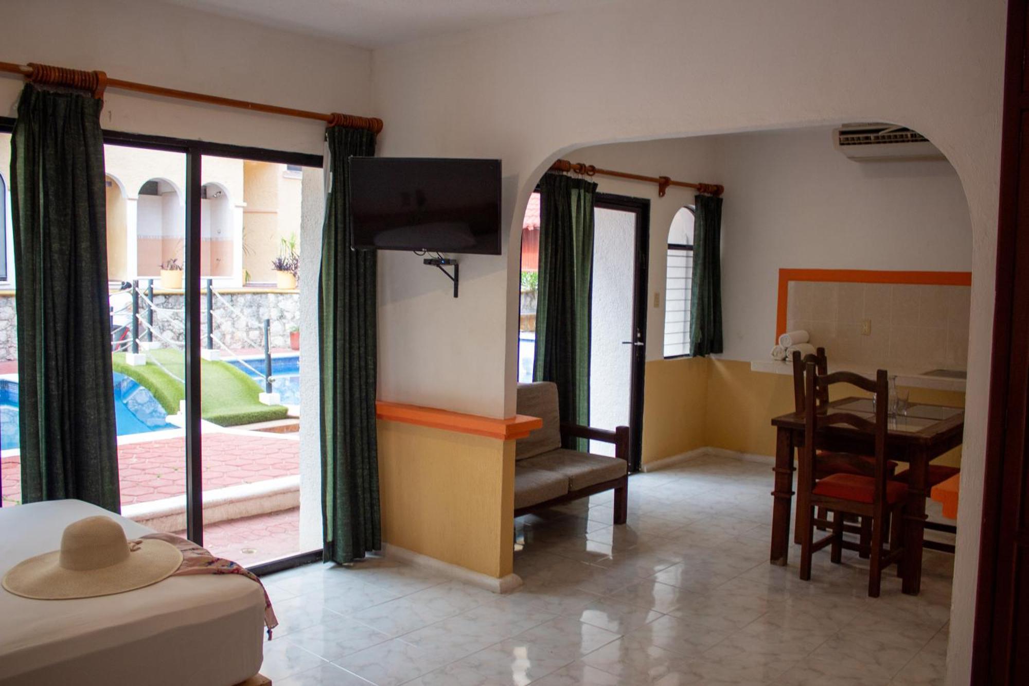 Hotel Vista Caribe 5Ta Av A 5 Pasos De La Playa Playa del Carmen Kültér fotó